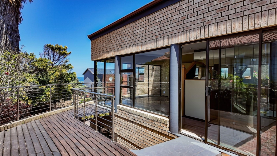 5 Bedroom Property for Sale in Hersham Western Cape